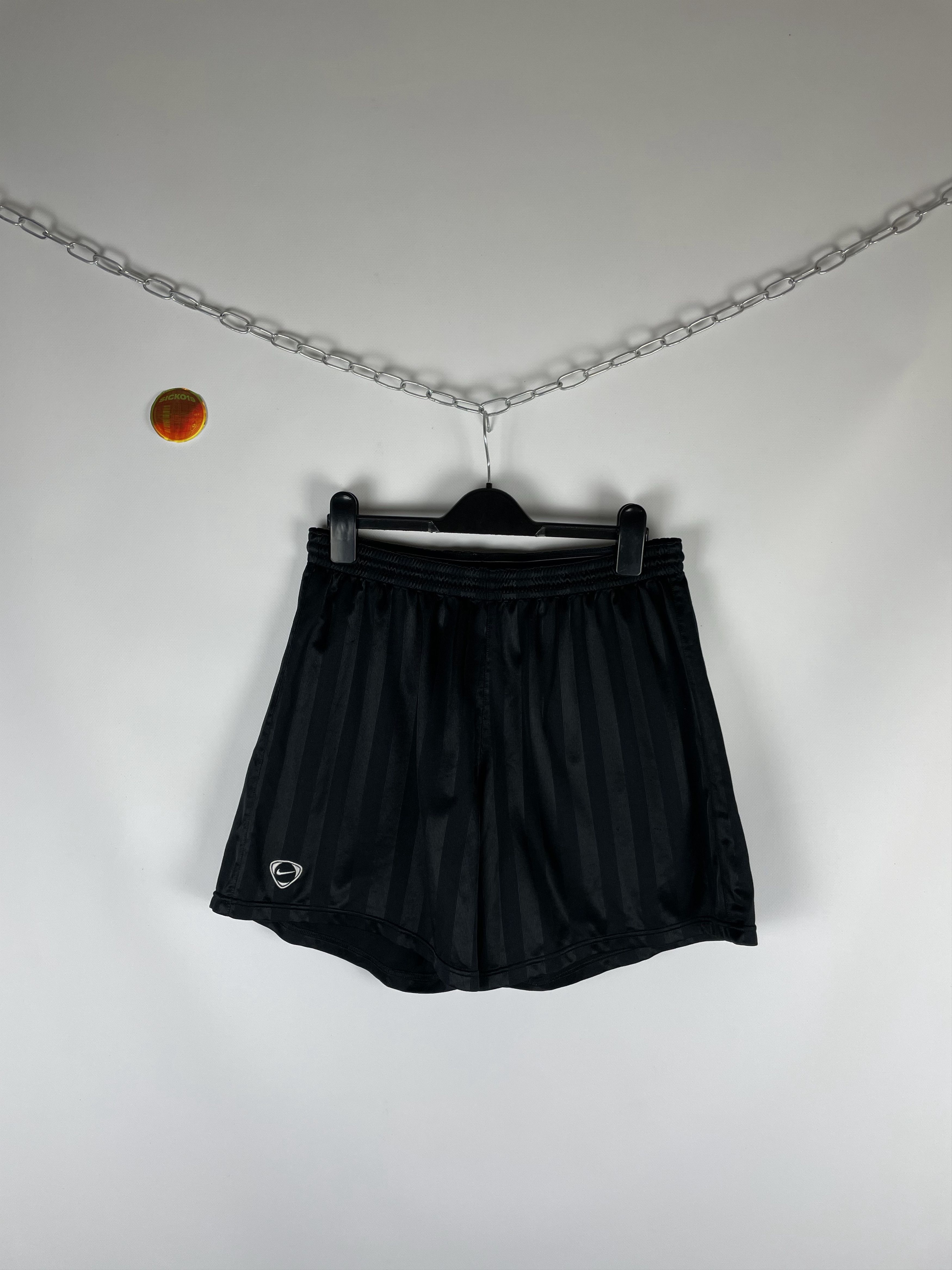 Nike Vintage Nike Shorts Y2k Size US 34 / EU 50 - 1 Thumbnail