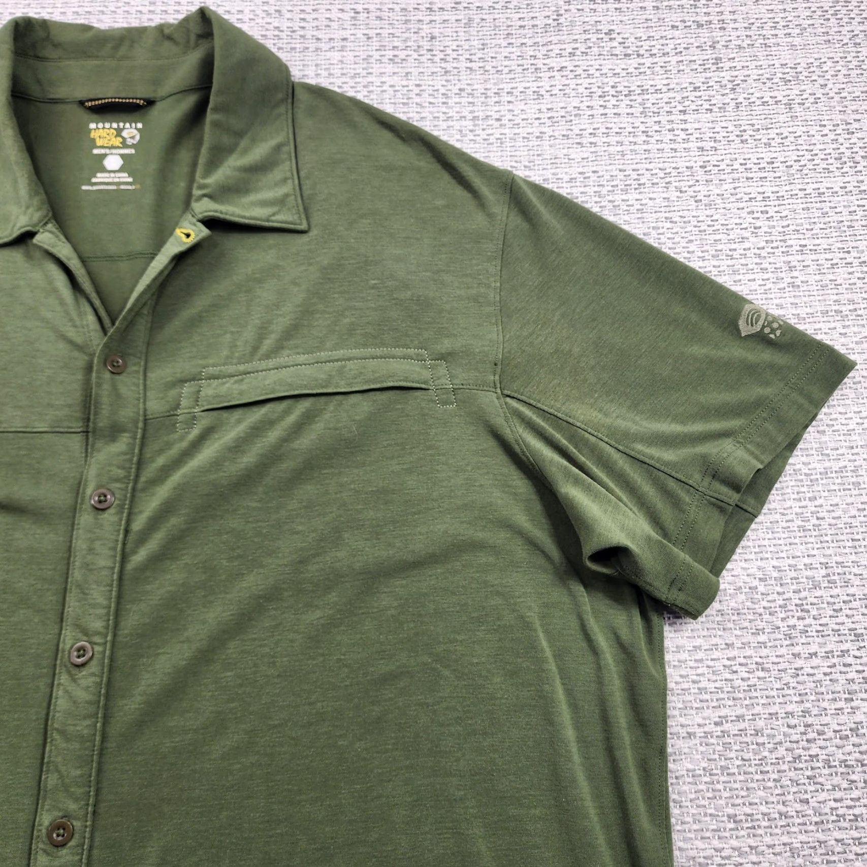Mountain Hardwear Mountain Hardwear Shirt Mens XL Green Short Sleeve Button Up Outdoor Stretch Size US XL / EU 56 / 4 - 2 Thumbnail