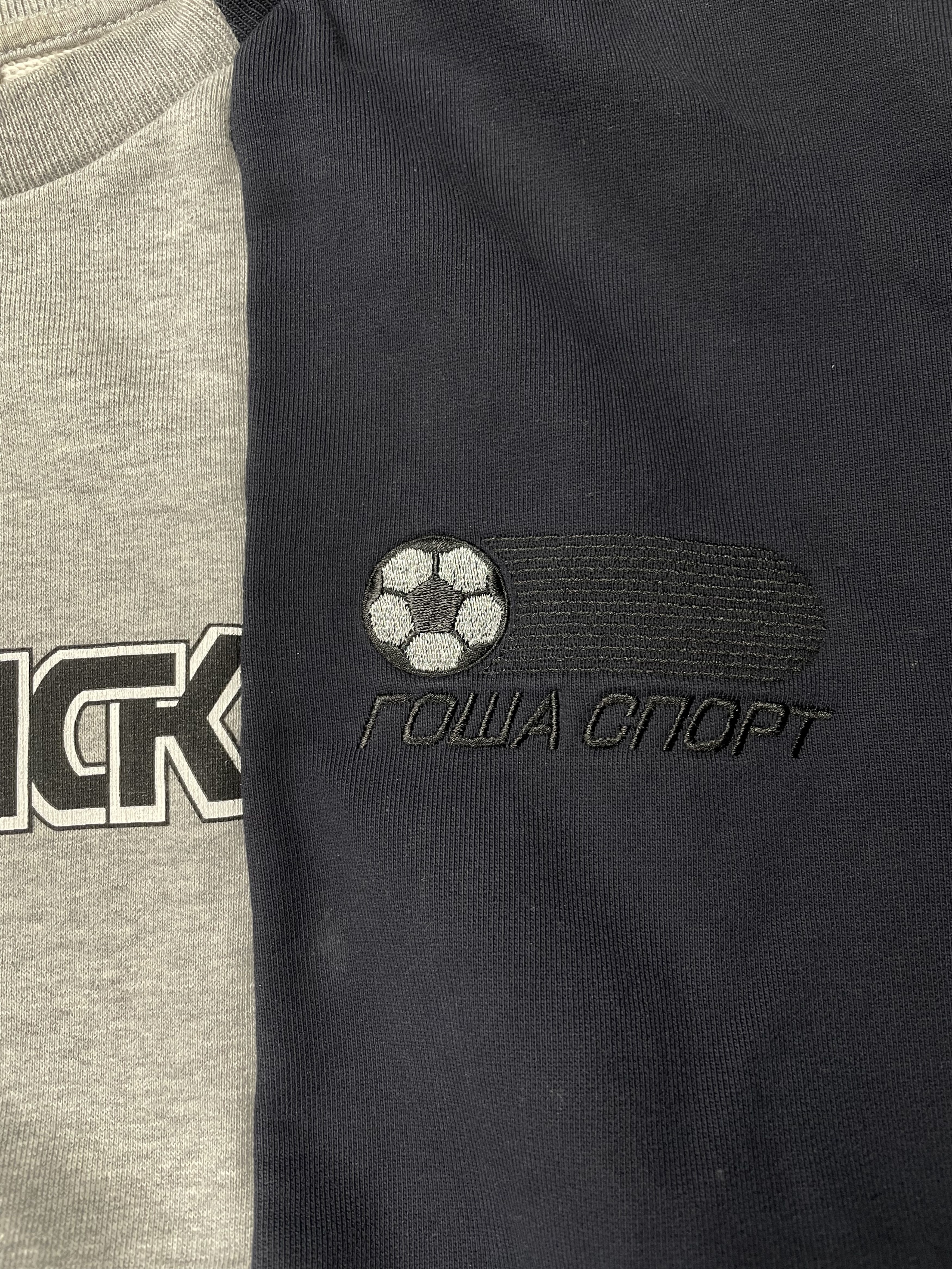 Gosha Rubchinskiy Gosha Rubchinskiy S/S 2018 split crewneck - size XS Size US XS / EU 42 / 0 - 3 Thumbnail