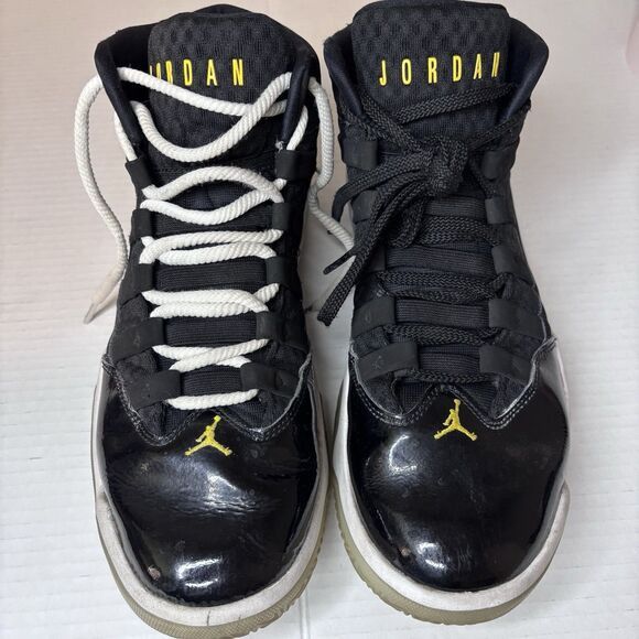 Jordan Brand Jordan Max Aura Black White Gold Basketball Shoes Men 10.5 Size US 10.5 / EU 43-44 - 8 Thumbnail