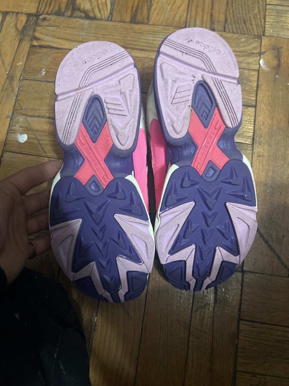 Adidas Adidas Yung-1 Frieza Size US 8 / EU 41 - 3 Thumbnail