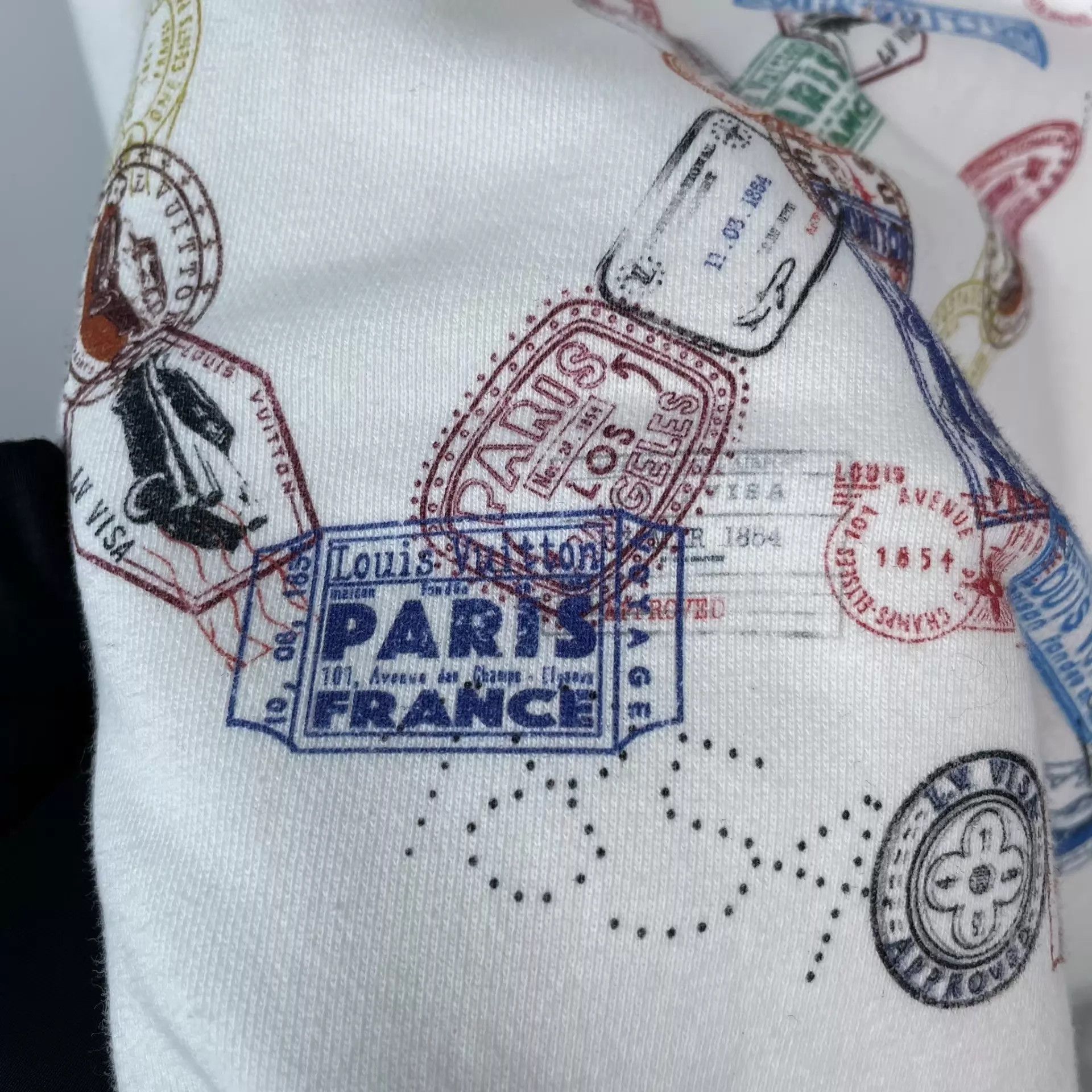 Louis Vuitton LV Stamped Logo Cotton Pullover Sweatshirt White XL Size XL / US 12-14 / IT 48-50 - 3 Thumbnail