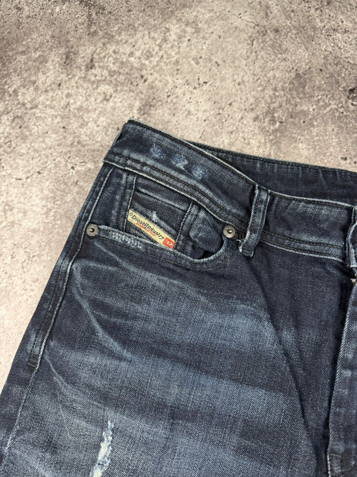 Diesel Vintage Y2K Diesel Distressed Jeans Japanesse Rare Denim Size US 29 - 5 Thumbnail