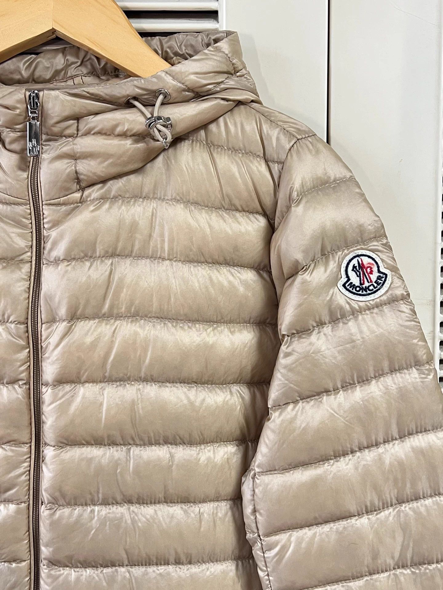Moncler Moncler Women's 0 Lightweight Gold Long Hooded Puffer Coat Size XS / US 0-2 / IT 36-38 - 4 Thumbnail