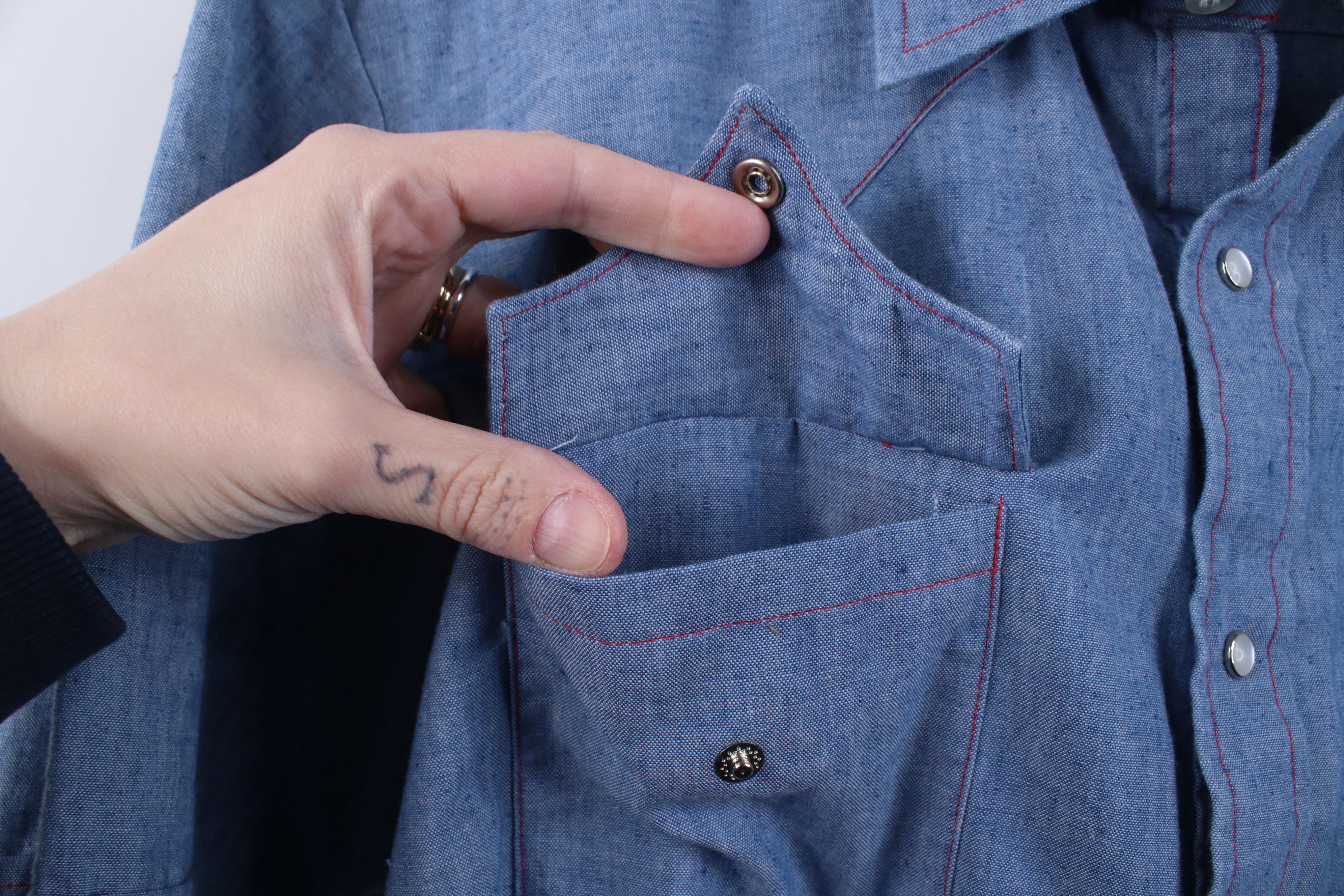 Vintage Vintage 70s Streetwear Chambray Snap Button Shirt Blue Size US L / EU 52-54 / 3 - 5 Thumbnail