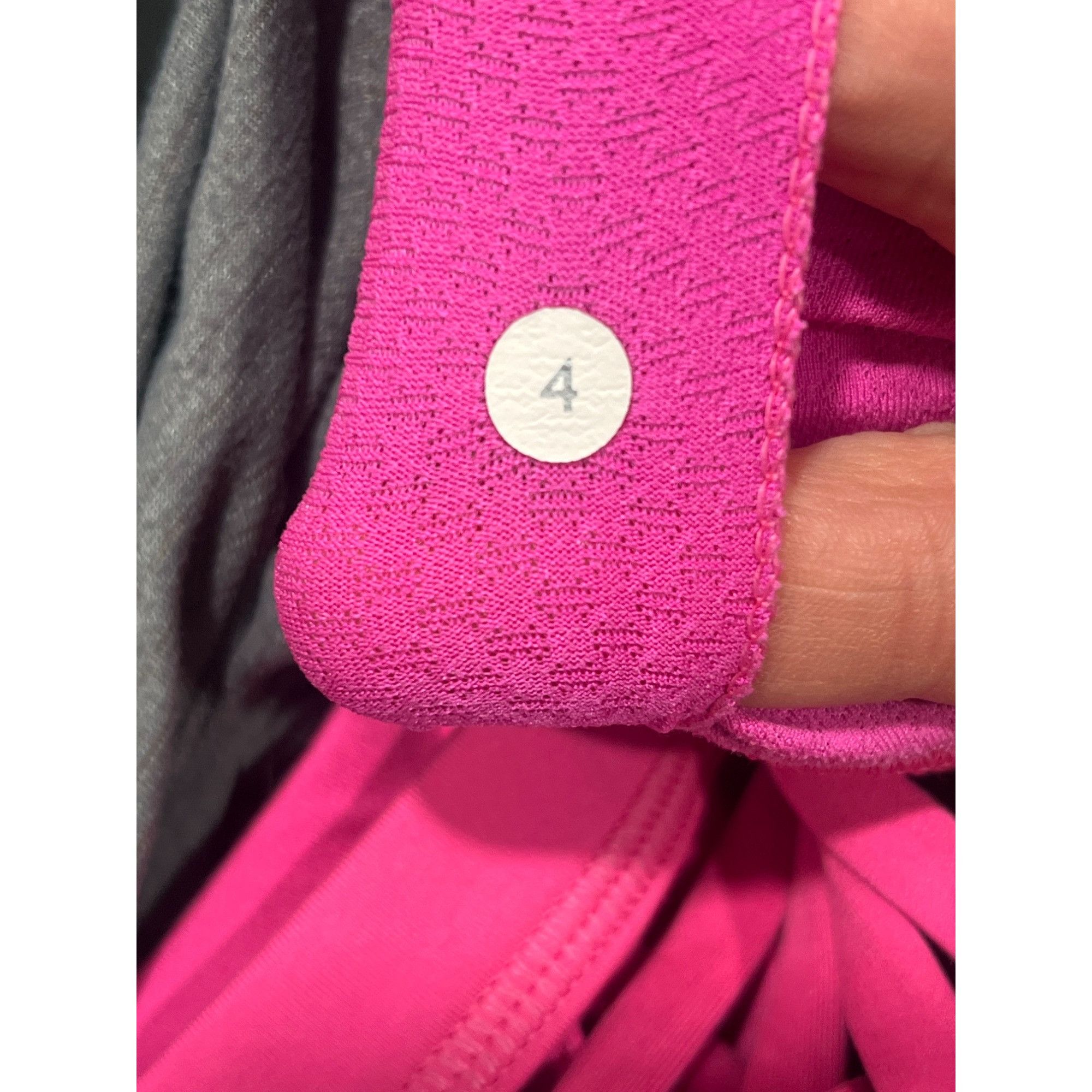 Lululemon Lululemon Wild Tank Size 4 Size S / US 4 / IT 40 - 5 Thumbnail