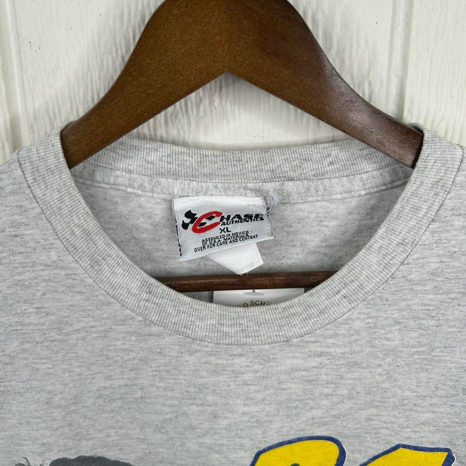 Chase Authentics Vintage 1998 Jeff Gordon NASCAR Graphic Tee Size X-Large Size US XL / EU 56 / 4 - 5 Thumbnail