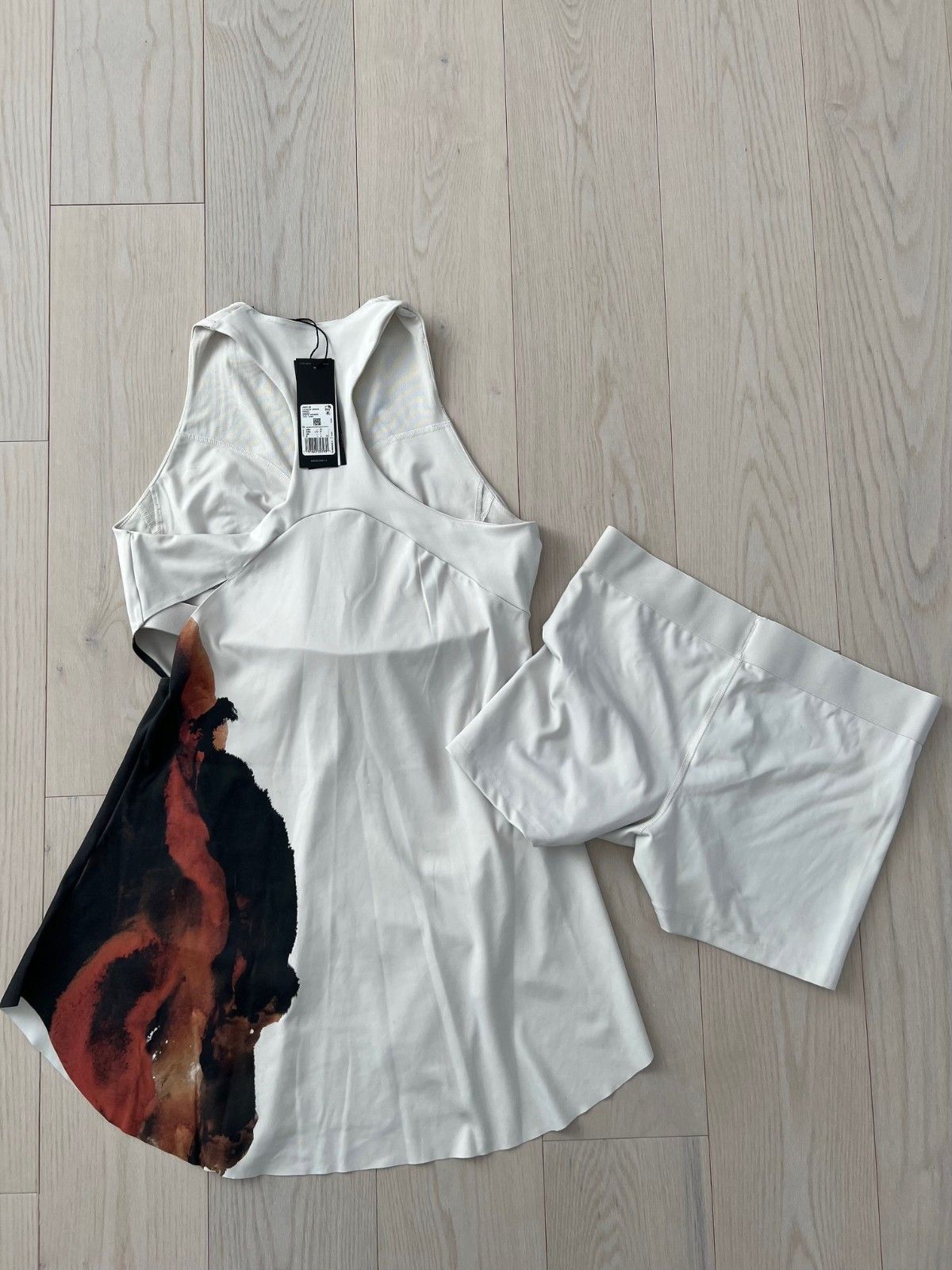 Y-3 Y-3 x Adidas JW0125 WOW Tennis Pro Dress in Orbit Grey ( L ) Size L / US 10 / IT 46 - 5 Thumbnail