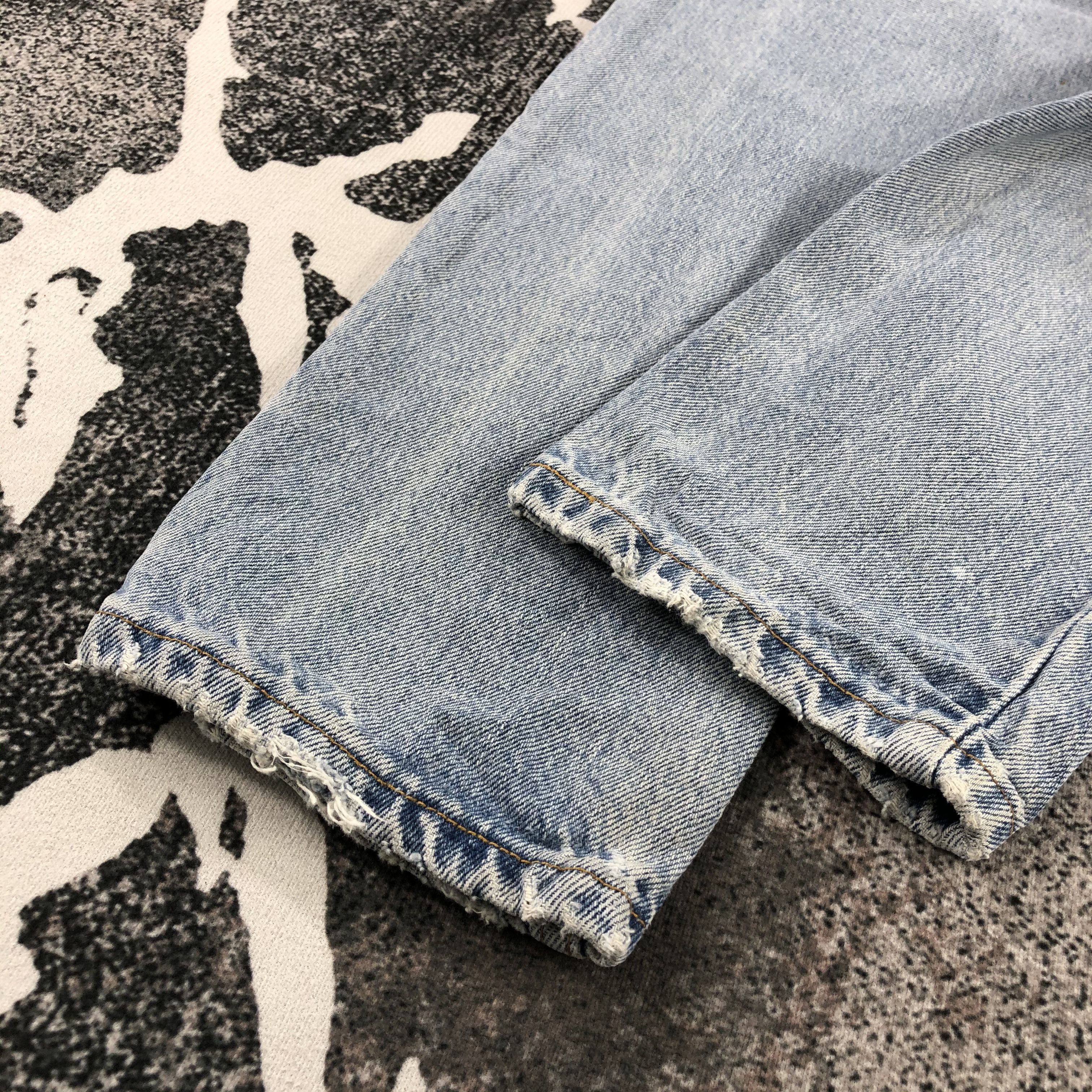 Levi's Vintage 90s Levis 550 Jeans Medium Wash Denim KJ846 Size US 29 - 6 Thumbnail