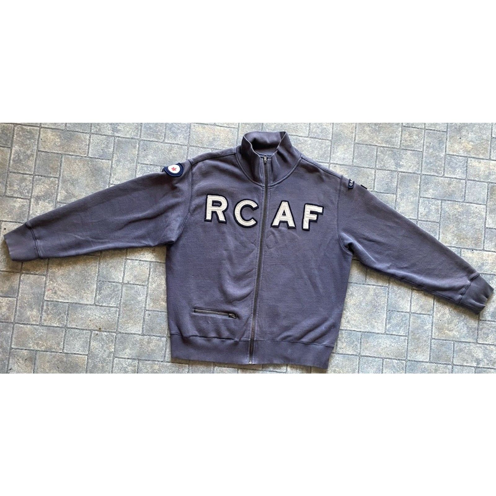 Vintage VINTAGE Red Canoe RCAF Canada Full Zip Sweatshirt Men L Gray Mens Size US L / EU 52-54 / 3 - 2 Thumbnail