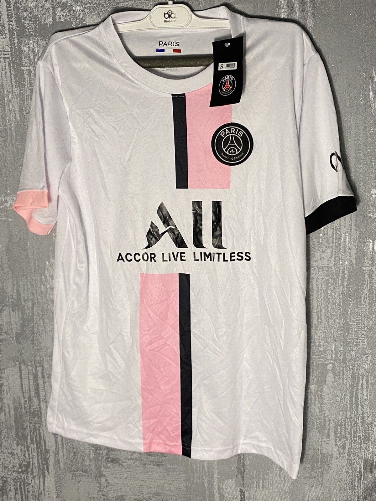 Jordan Brand 2021 Paris Saint-Germain (PSG) Soccer Jersey 7 Mbappe Size US S / EU 44-46 / 1 - 1 Thumbnail