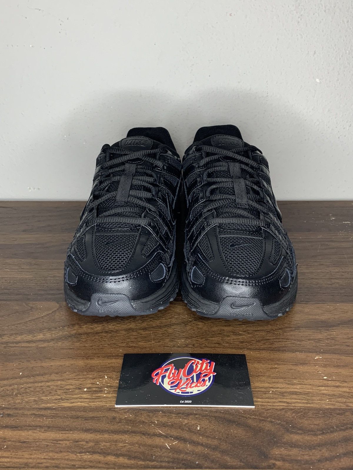 Nike Nike P-6000 Black Size US 8 / EU 41 - 2 Thumbnail
