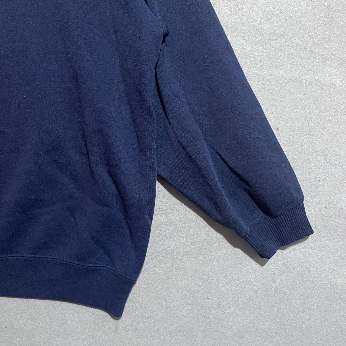 Nike Vintage 90s Nike Navy Blue Crewneck Sweatshirt Size US L / EU 52-54 / 3 - 4 Thumbnail