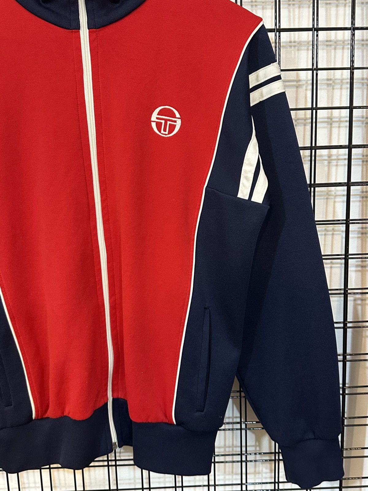 Sergio Tacchini vintage Sergio Tacchini red and blue tracksuit top. Size US L / EU 52-54 / 3 - 3 Thumbnail