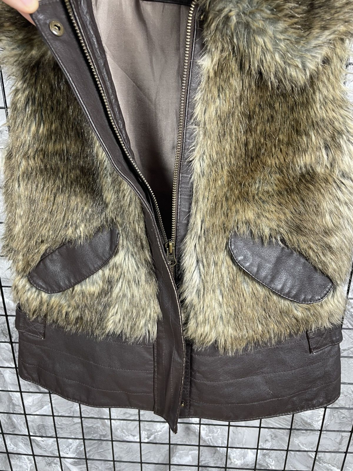 KMRii Vintage Fur Leather Y2K Vest Rick Owens LGB Japanese Style Size US S / EU 44-46 / 1 - 7 Thumbnail