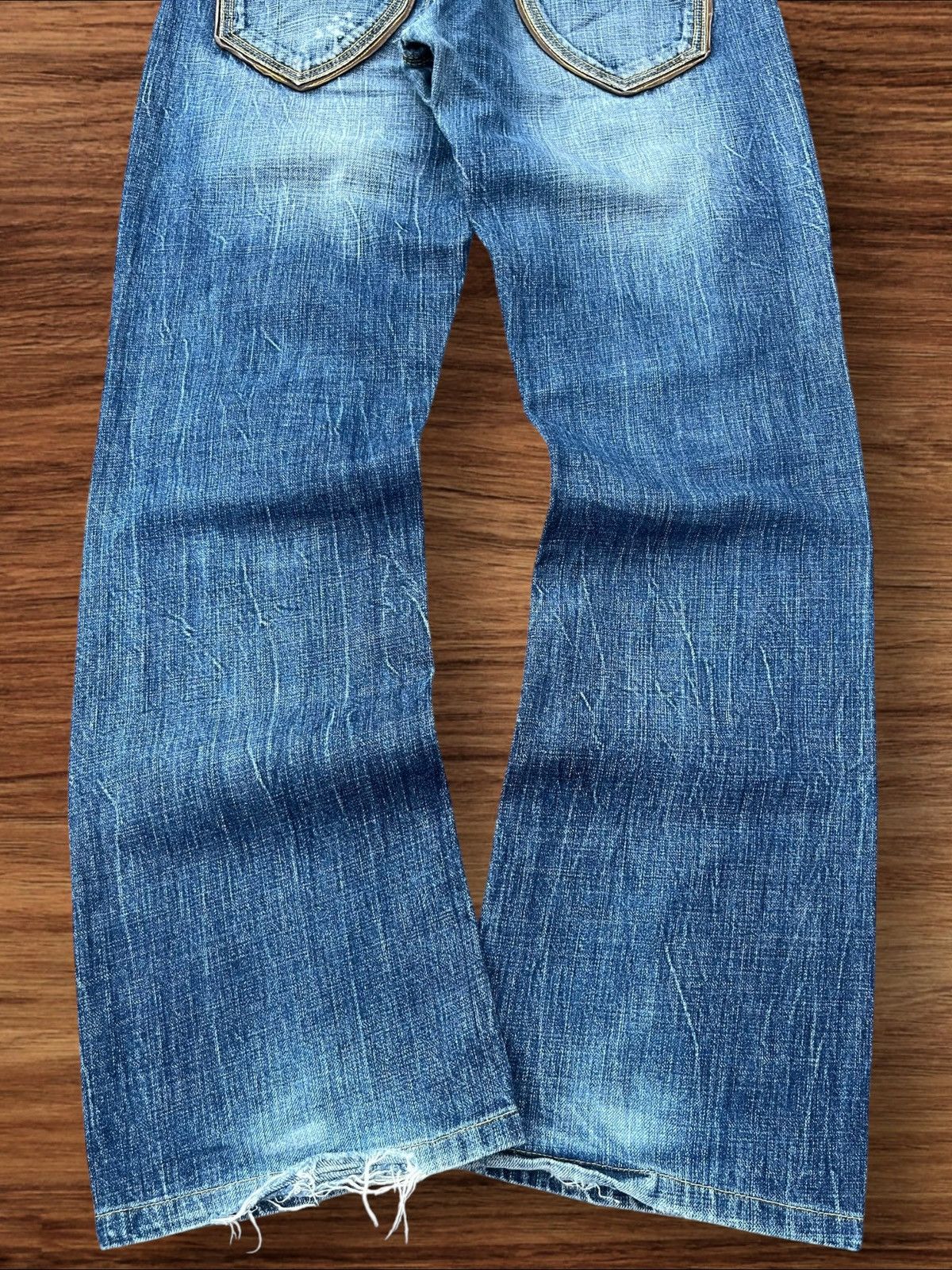 Japanese Brand Vintage Japanese Brand Blue Washed Buttonfly Distressed Jean Size US 31 - 14 Thumbnail