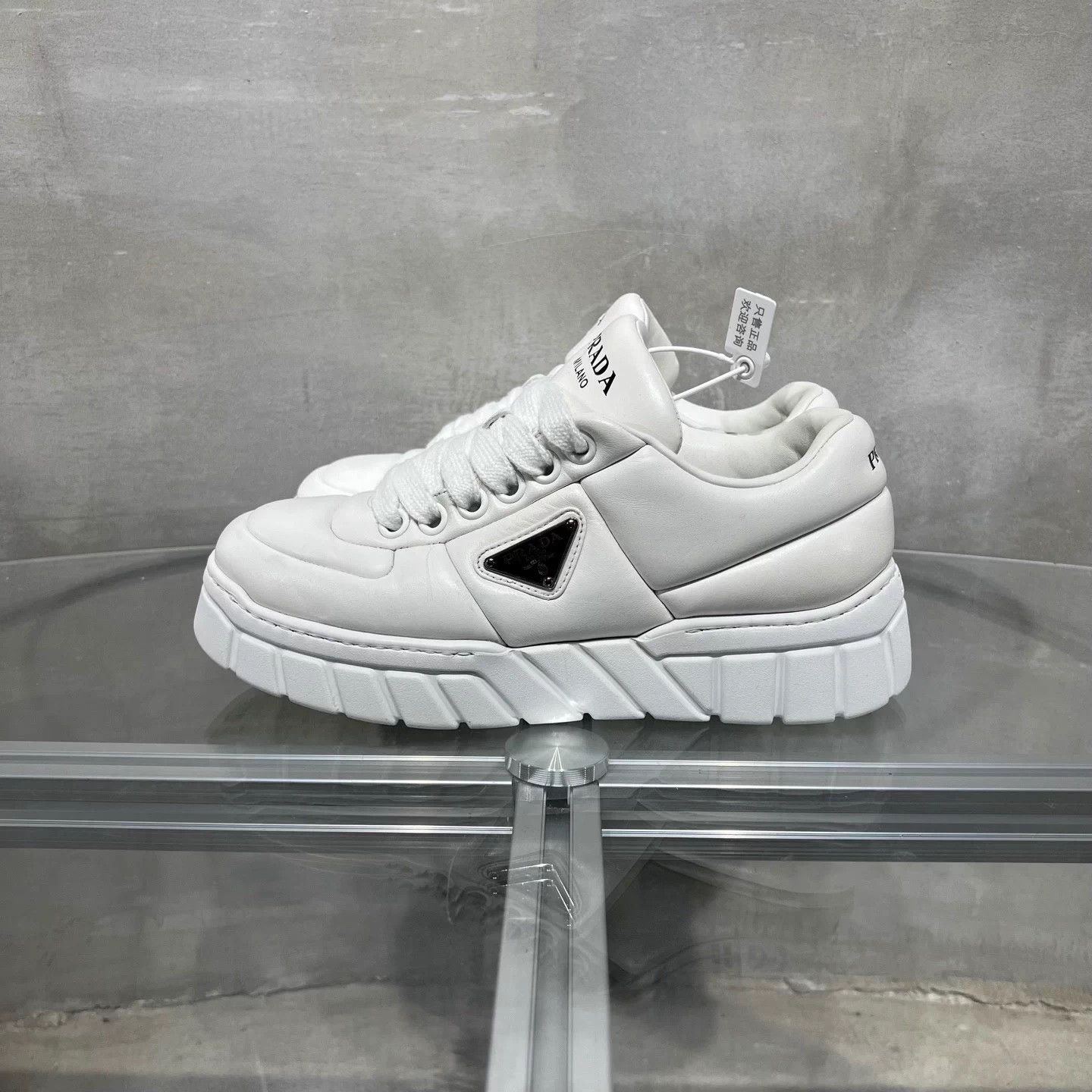 Prada PRADA Metal Triangle Logo White Sneakers UK6 40 Size US 7 / EU 40 - 3 Thumbnail