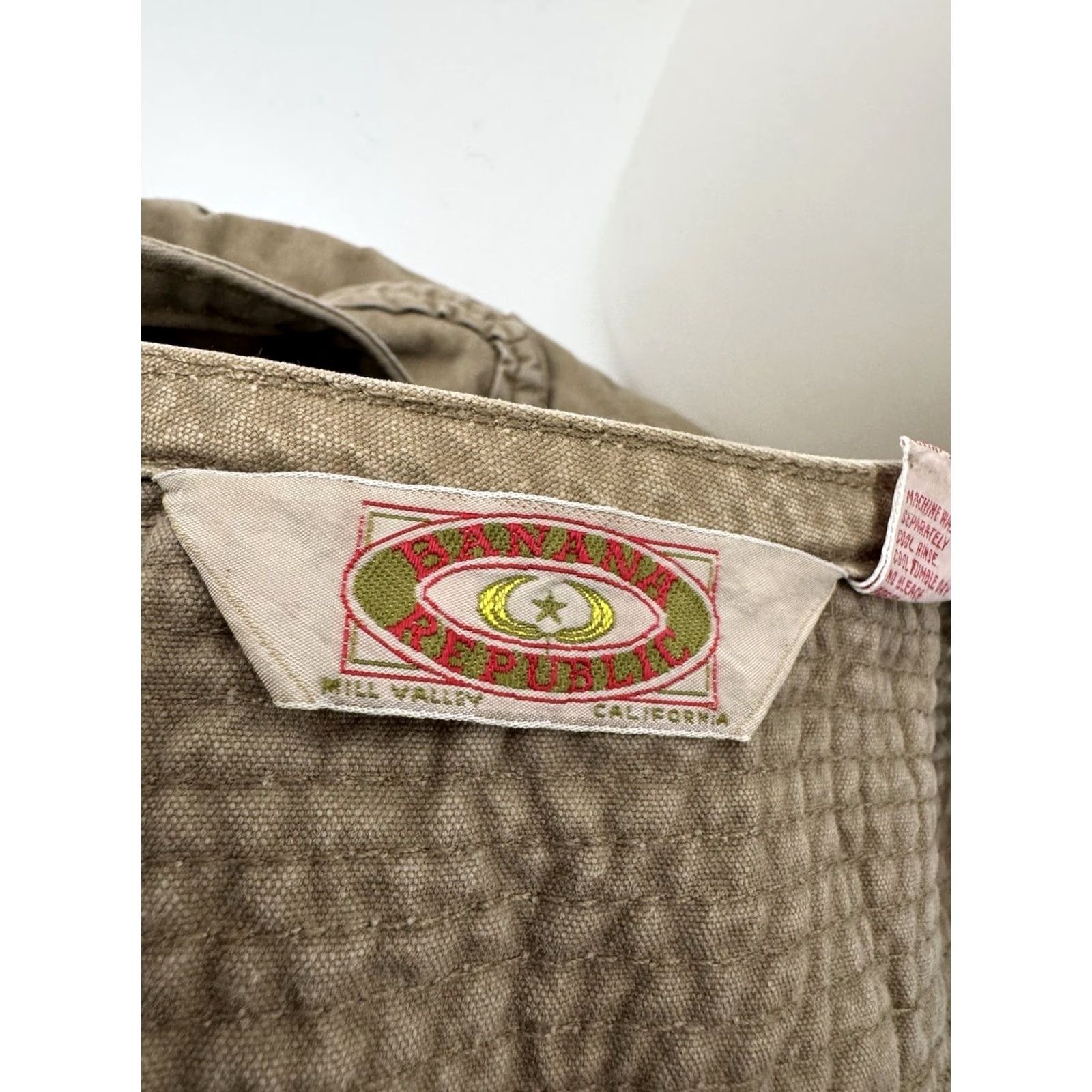Banana Republic BANANA REPUBLIC HONG KONG Vintage Mens S Classic SAFARI Vest Shirt Mens S Khaki Vest Size US S / EU 44-46 / 1 - 6 Thumbnail