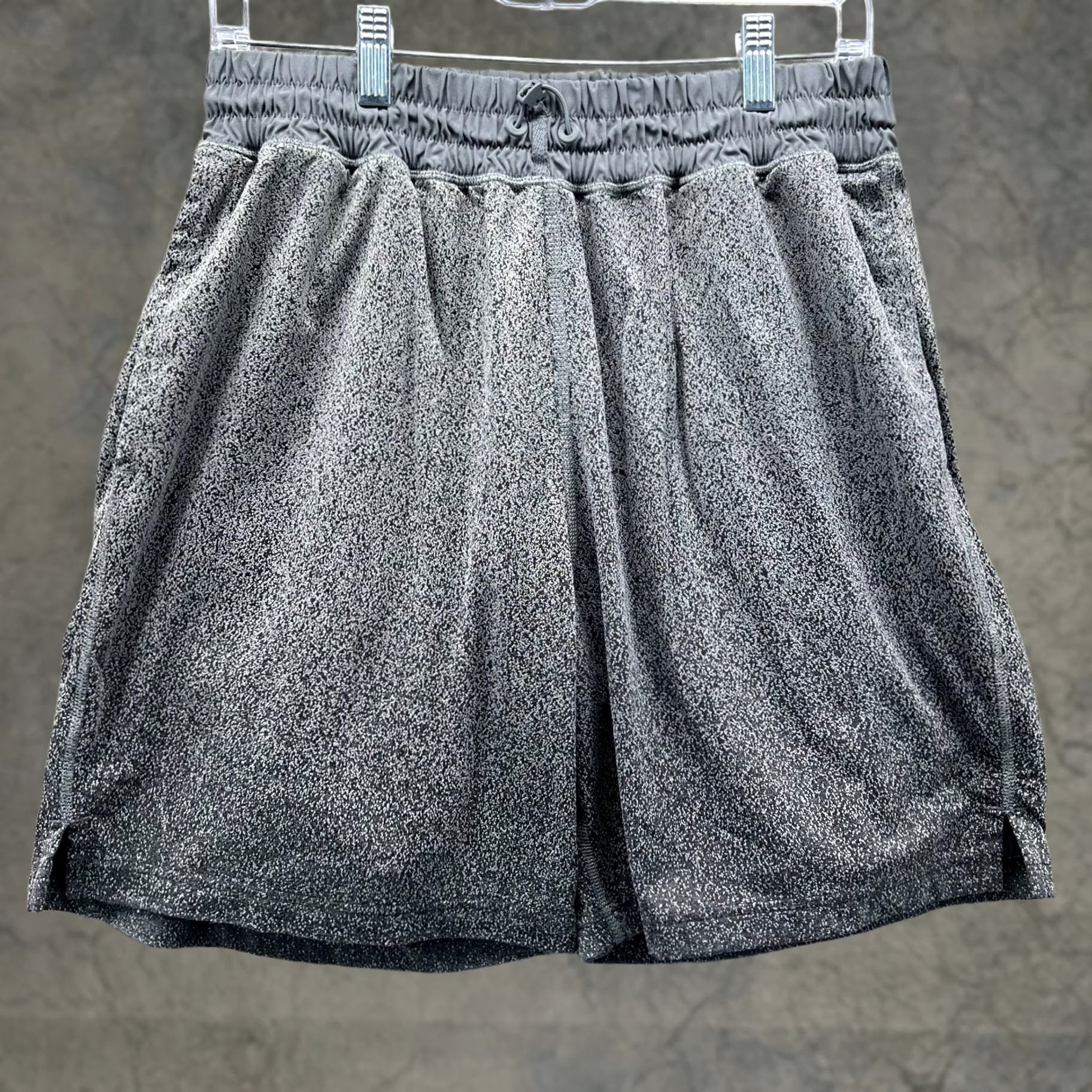 Adidas Adidas Shorts Mens M Gray Athletic Reigning Champ Basketball Lined CE2458 Casual Sportswear Shorts Regular Fit Mid Gray Mens Size US 31 - 1 Thumbnail