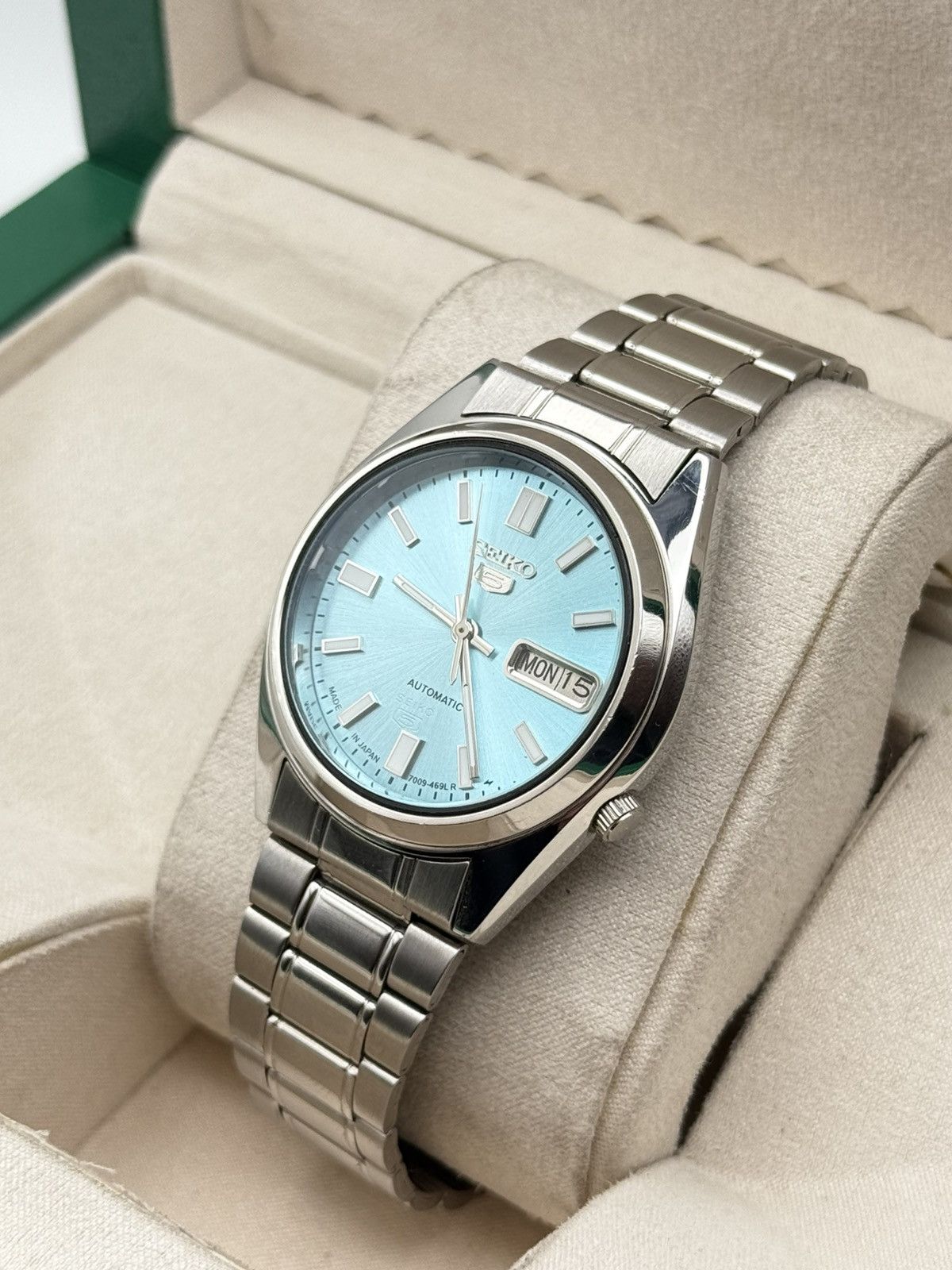 Seiko Seiko 5 Automatic 7009 Vintage Watch – Sky Blue – 36mm Size 36 - 4 Thumbnail