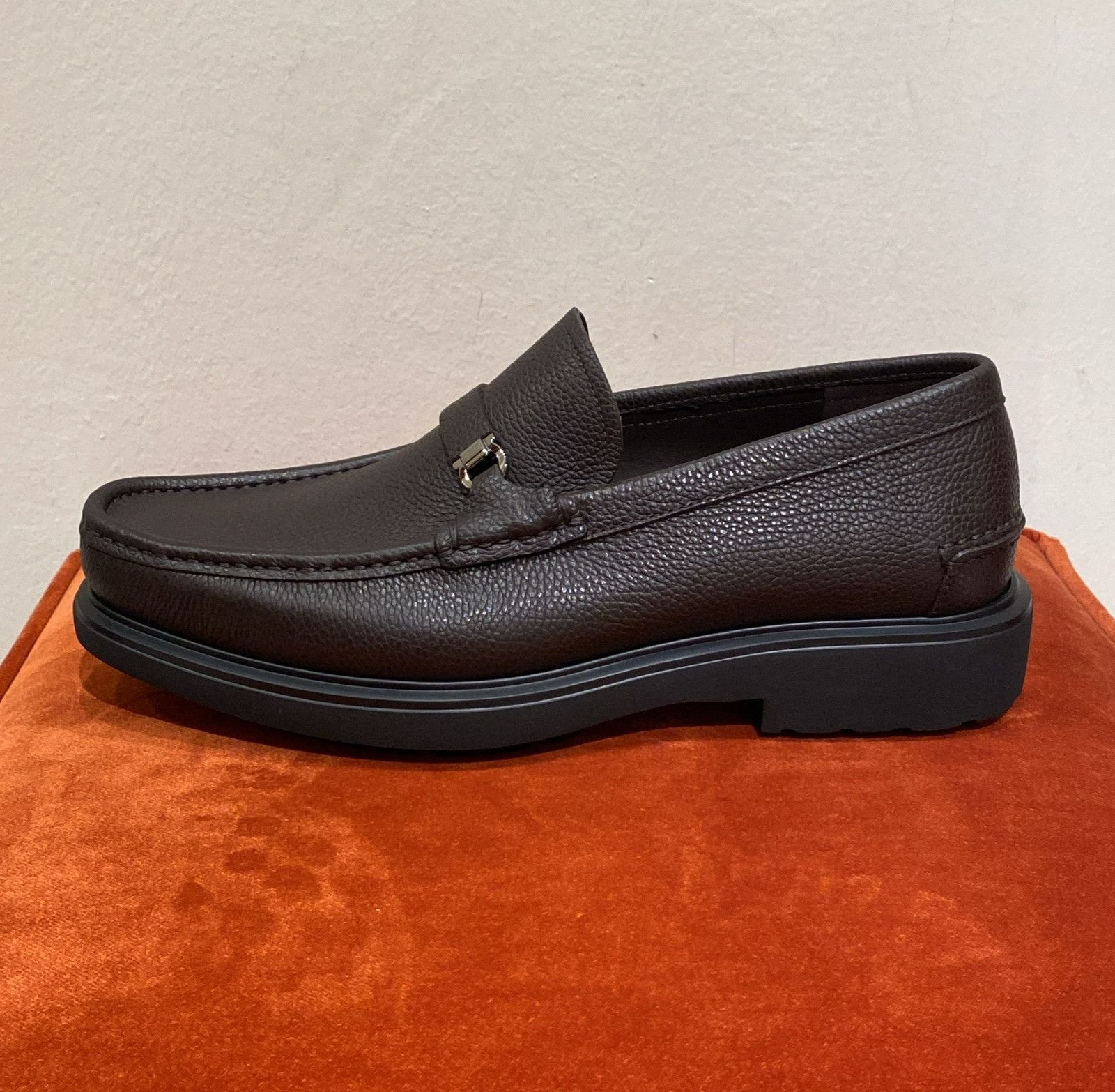 Salvatore Ferragamo o1s1rm1125 Gallagher Loafers in Dark Brown Size US 8 / EU 41 - 1 Preview