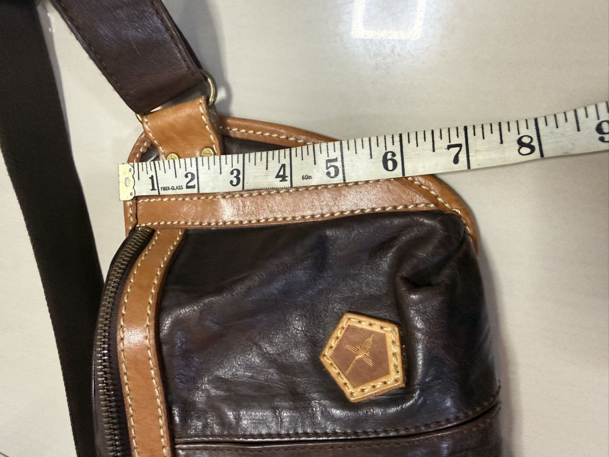 Japanese Brand Leather Waist Fanny bag AinSoph.JP Size ONE SIZE - 3 Thumbnail
