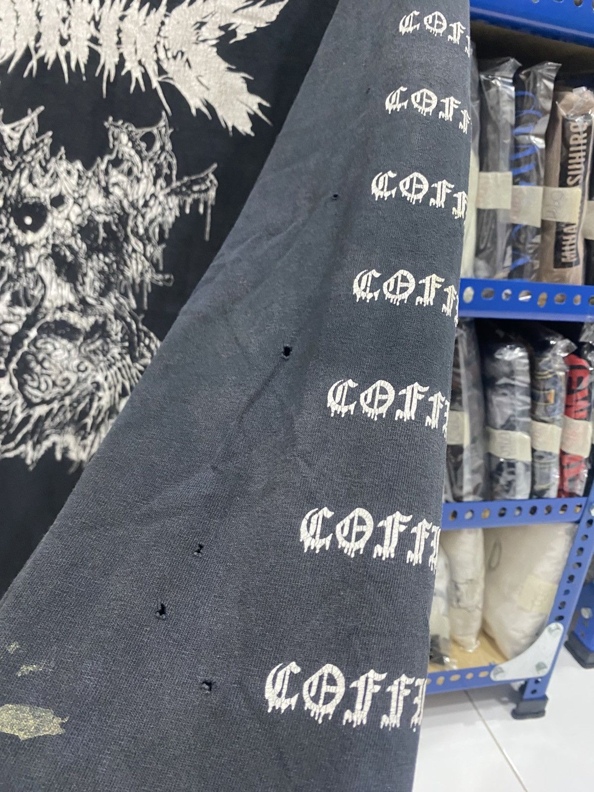 Band Tees DISTRESSED COFFFINS METAL BAND TEES Size US XL / EU 56 / 4 - 15 Thumbnail