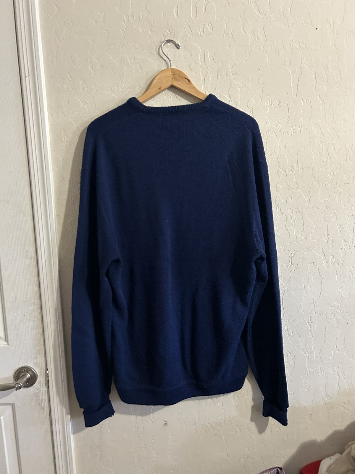 Izod × Lacoste × Vintage Vintage IZOD Lacoste V Neck Sweater Size US XL / EU 56 / 4 - 3 Thumbnail
