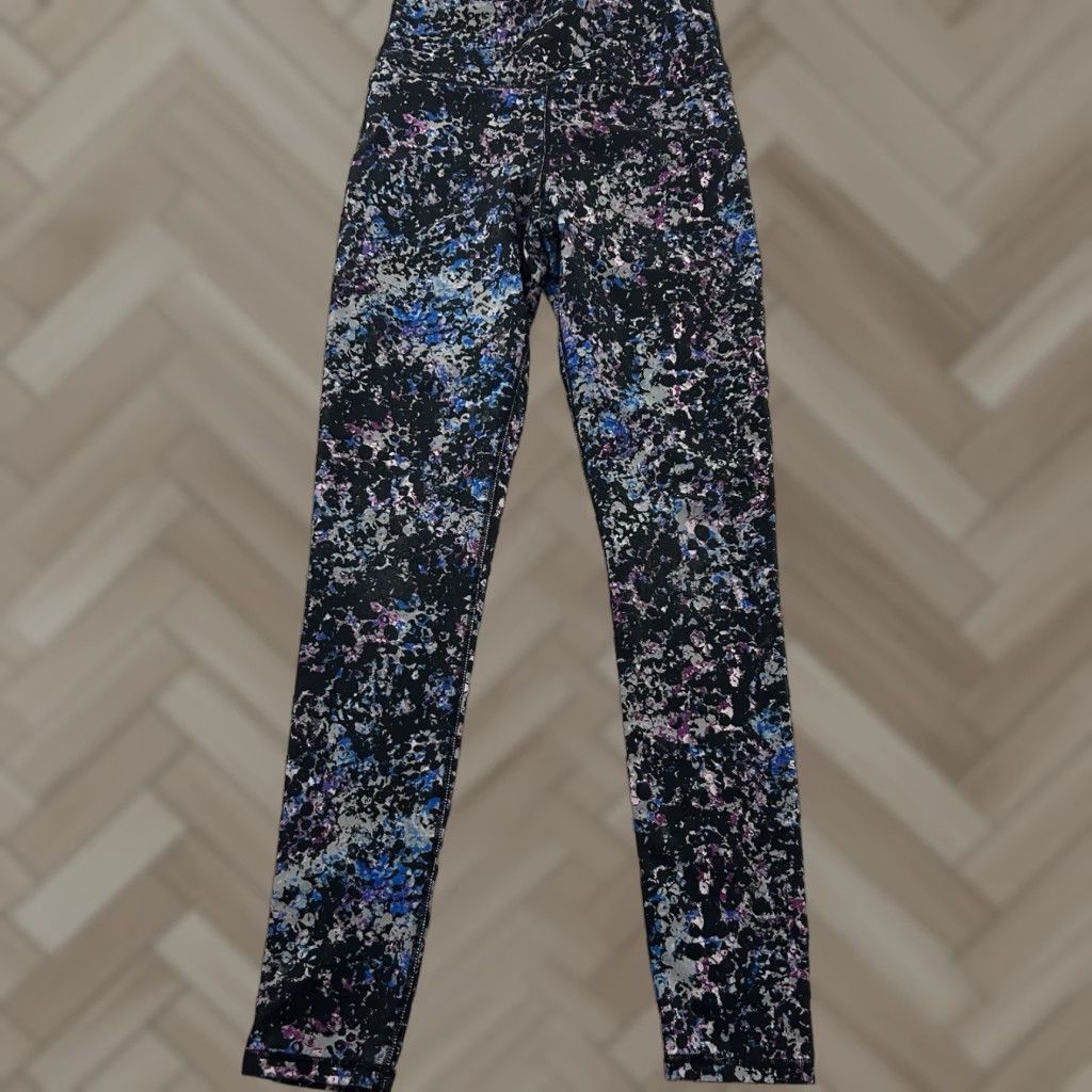 Fabletics Fabletics Leggings Women's Small Black Floral Athletic Yoga Compression Leg Made in USA? Size 28" / US 6 / IT 42 - 1 Thumbnail