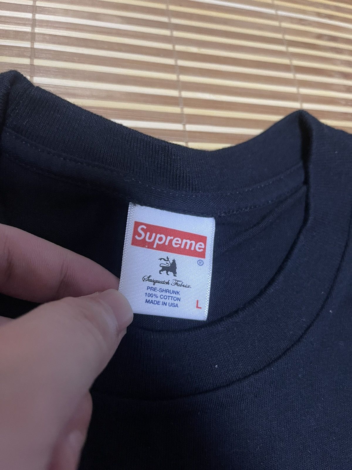 Sasquatchfabrix × Supreme Supreme sasquatchfabrix goldfish tee black Size US L / EU 52-54 / 3 - 4 Thumbnail