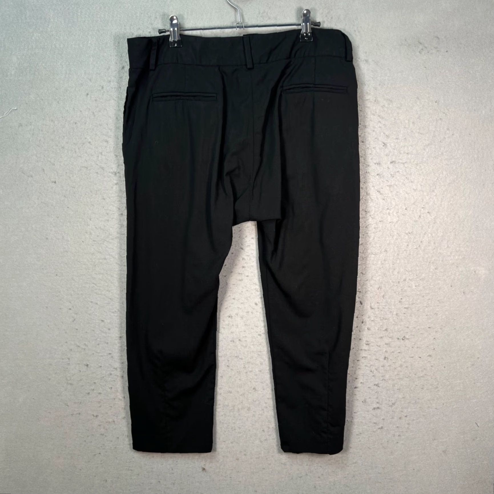 Nili Lotan Nili Lotan Black Trousers Womens Size 6 Slim Fit Cropped pants Cotton elastane Flat Front High Rise Modern Minimalist Style Womens Size 28" / US 6 / IT 42 - 2 Thumbnail
