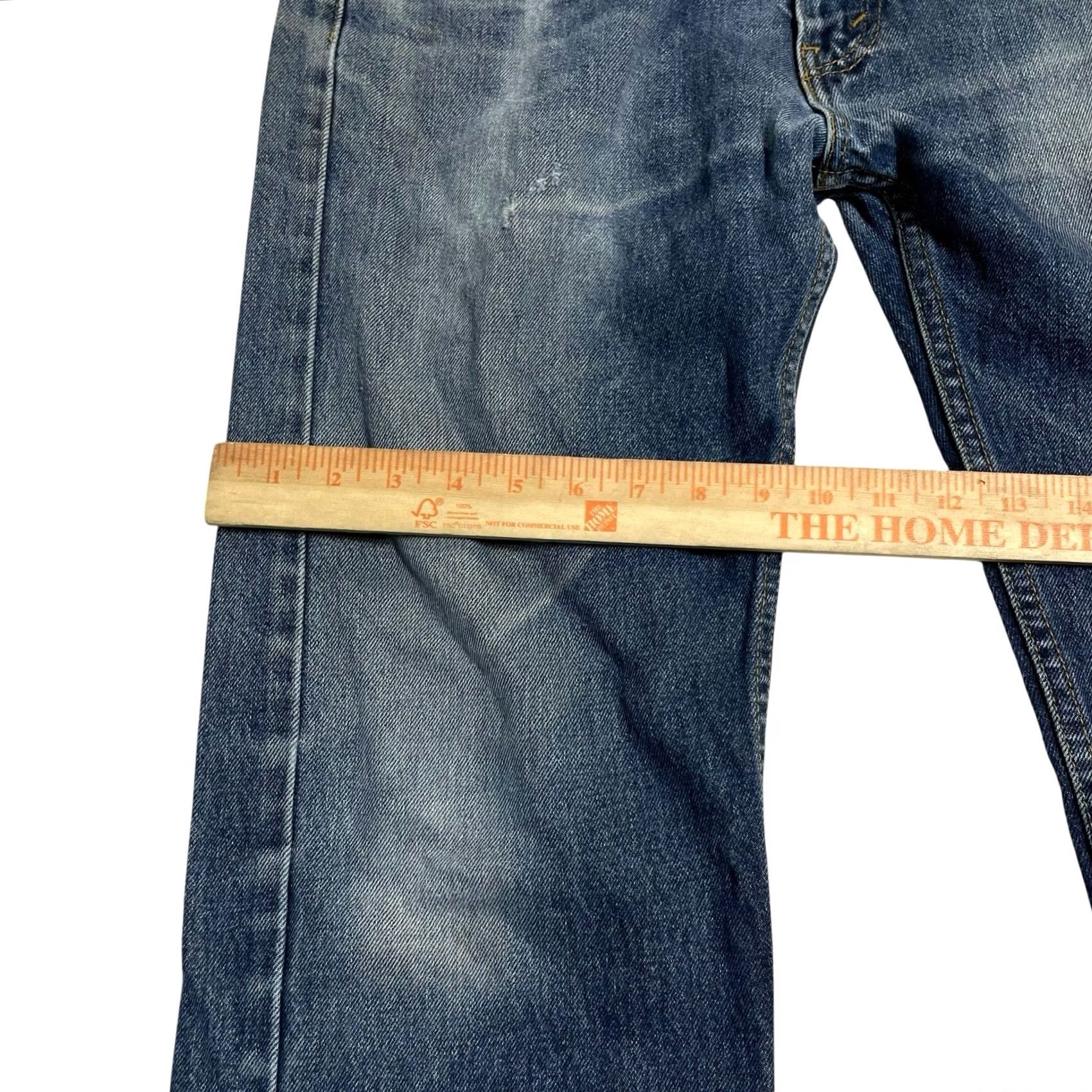 Levi's VINTAGE Levi's 505 Jeans Mens 34x34 Blue Medium Wash Distressed Straight 5-Pocket Denim Button Zipper Regular Logo USA 80s Western Mens Size US 34 / EU 50 - 6 Thumbnail
