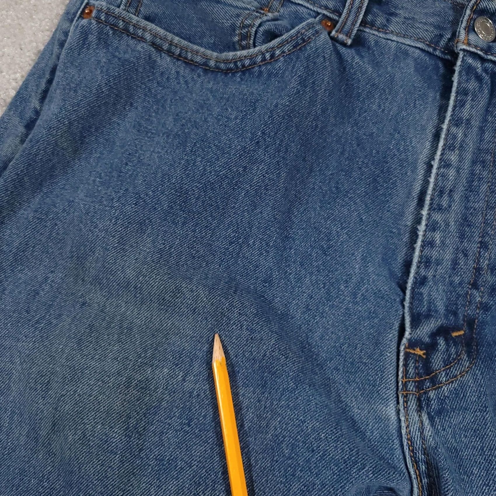Levi's Levi's 505 Jeans Mens 38x30 Blue Denim Regular Fit Straight Leg Cotton Pockets Zipper Vintage: No Women? Size US 38 / EU 54 - 7 Thumbnail