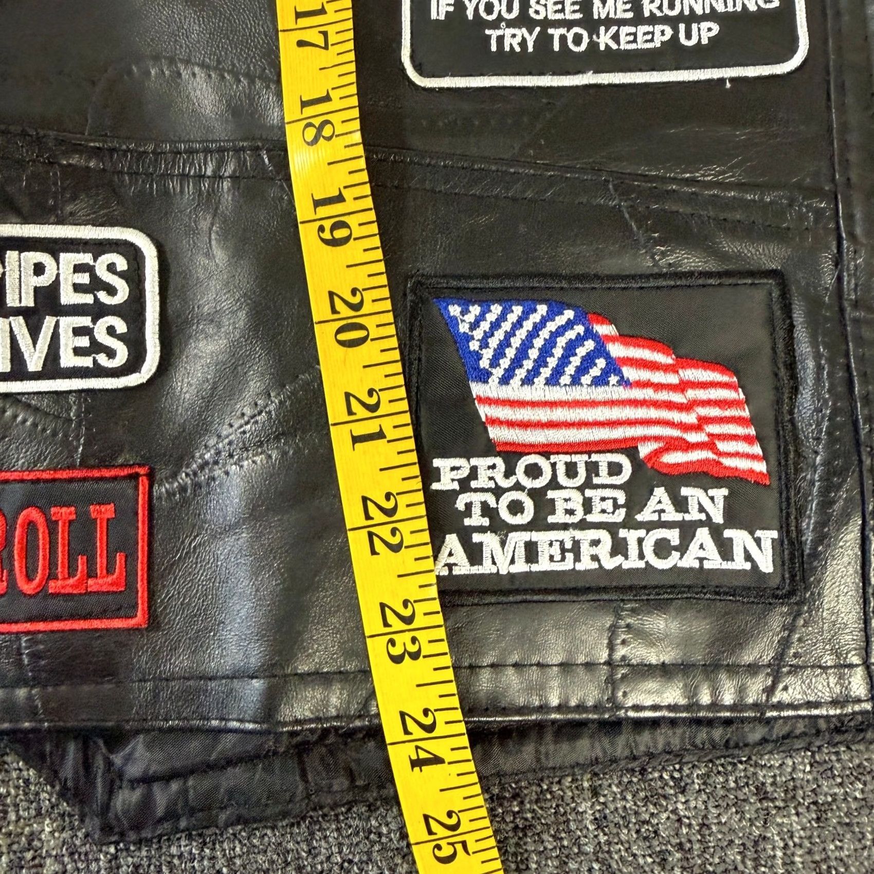Vintage VINTAGE Buffalo Leather Biker Vest Patchwork Black Large Mens Size US L / EU 52-54 / 3 - 5 Thumbnail