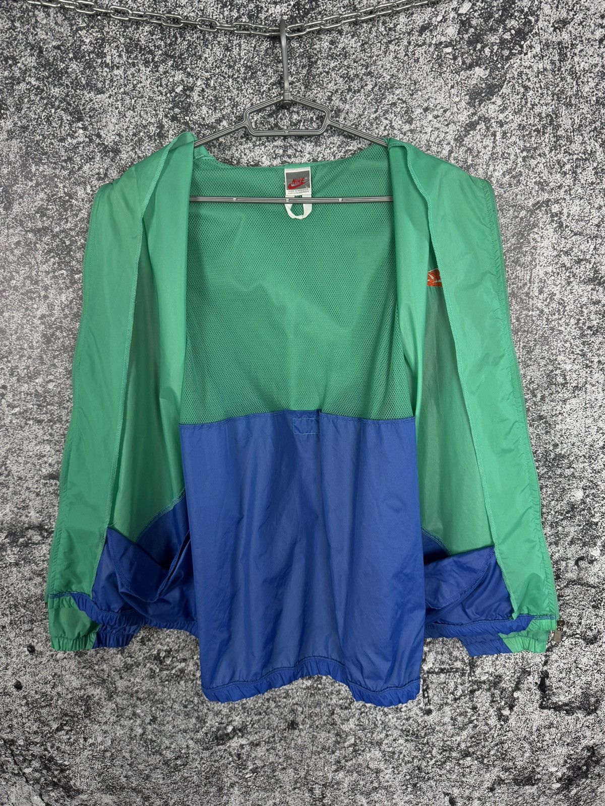 Nike Vintage 90s Nike Nylon Jacket Windbreaker Retro Size L Size US L / EU 52-54 / 3 - 6 Thumbnail