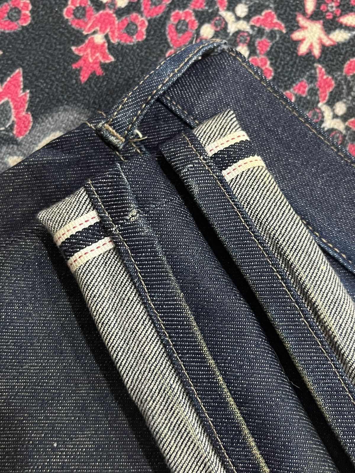 Undercover × Uniqlo Vintage Uniqlo UJ Dark Blue Faded Washed Selvedge Jeans Size US 32 / EU 48 - 10 Thumbnail