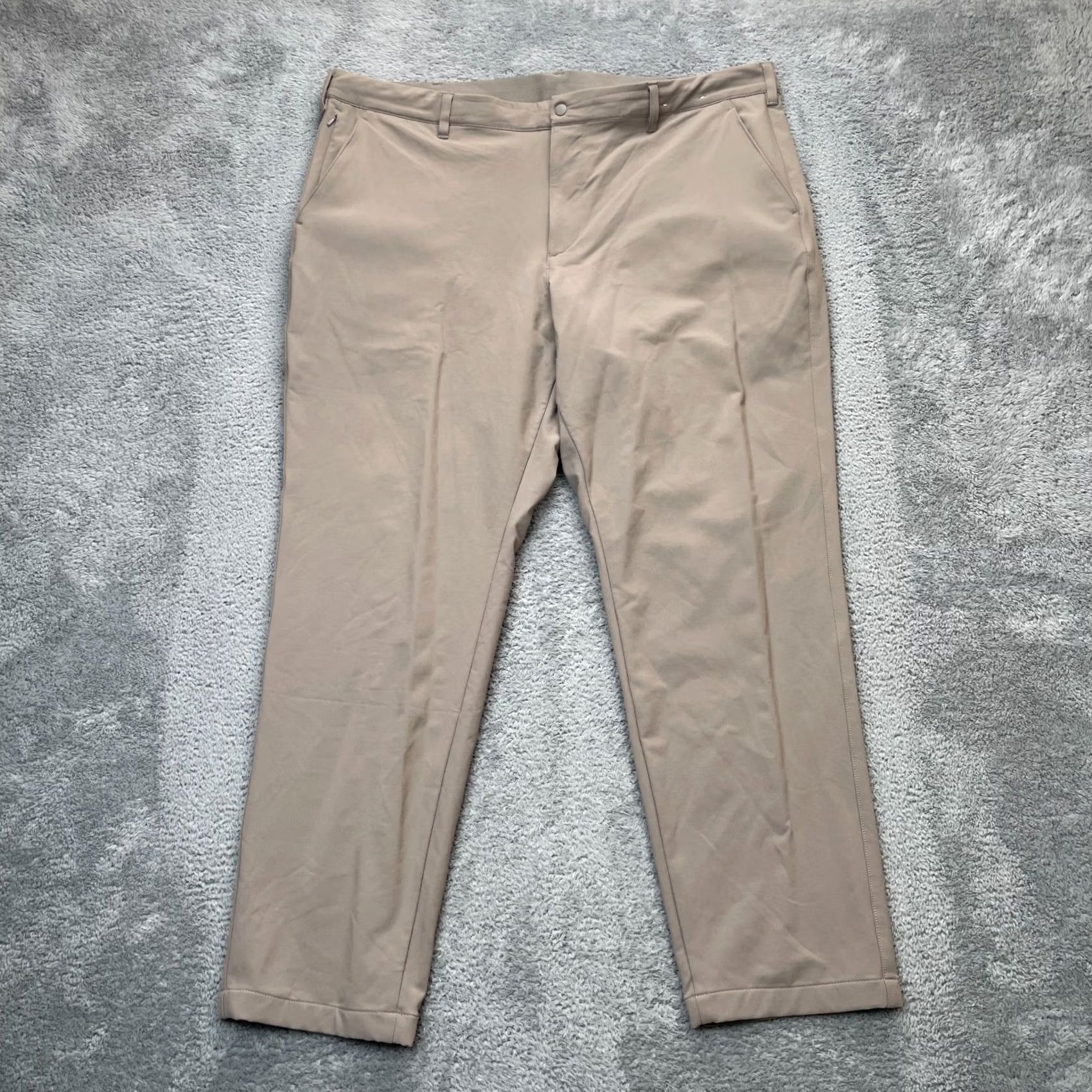 Uniqlo Uniqlo Pants Mens 3XL Beige Heattech Nylon Stretch Tapered Leg Ripstop Casual Travel City Logo Size US 39 - 2 Thumbnail