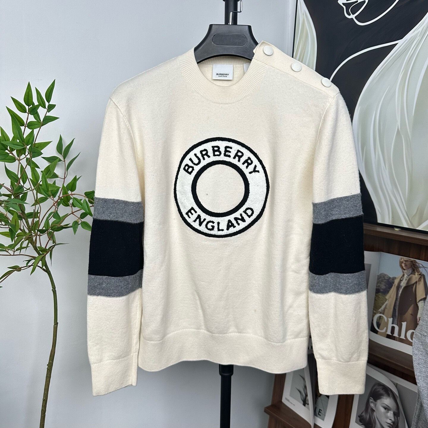 Burberry Burberry Wool Sweater with Flocked Logo Size US S / EU 44-46 / 1 - 1 Thumbnail