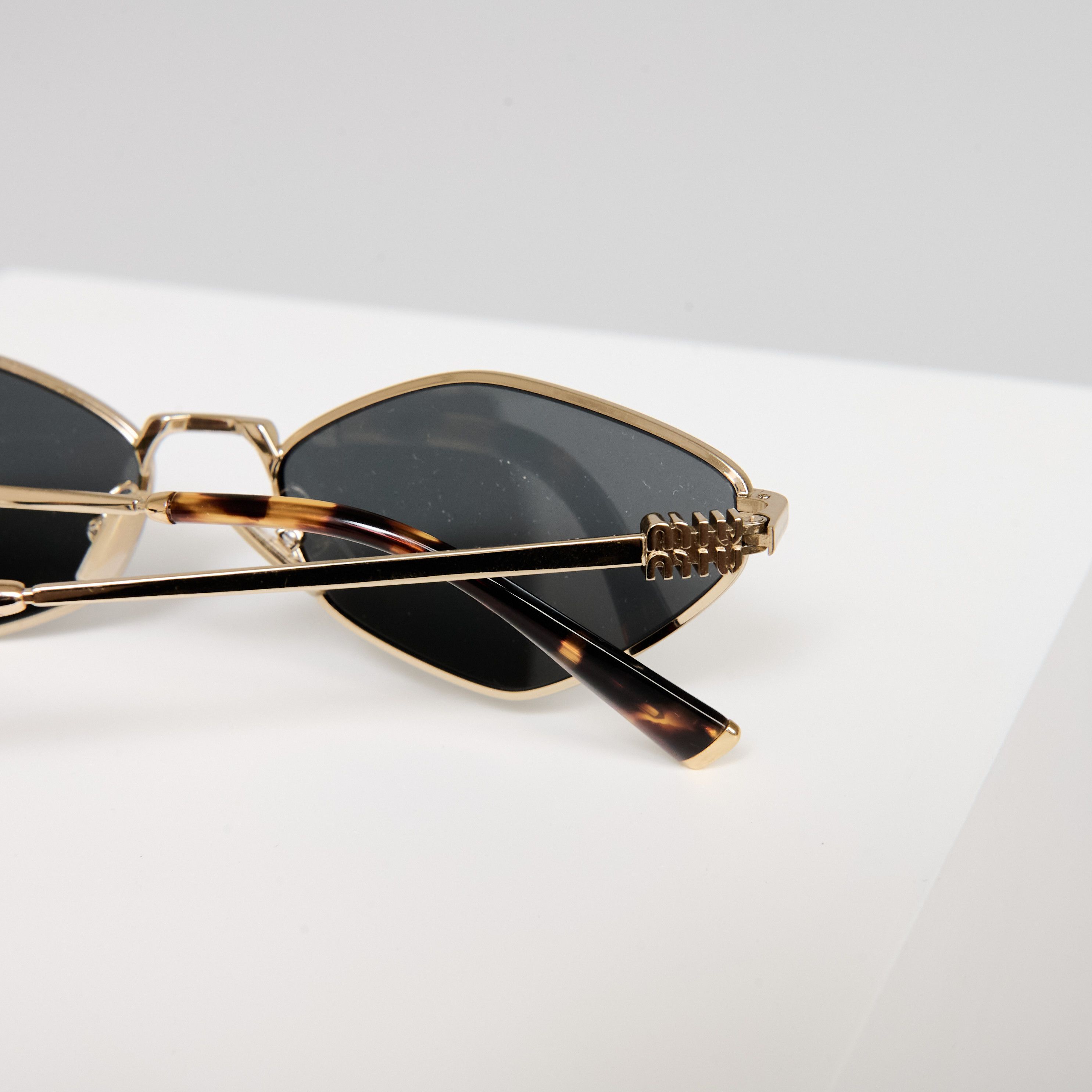 Miu Miu MIU MIU 0MU 56ZS ZVN5S0 Size ONE SIZE - 4 Thumbnail