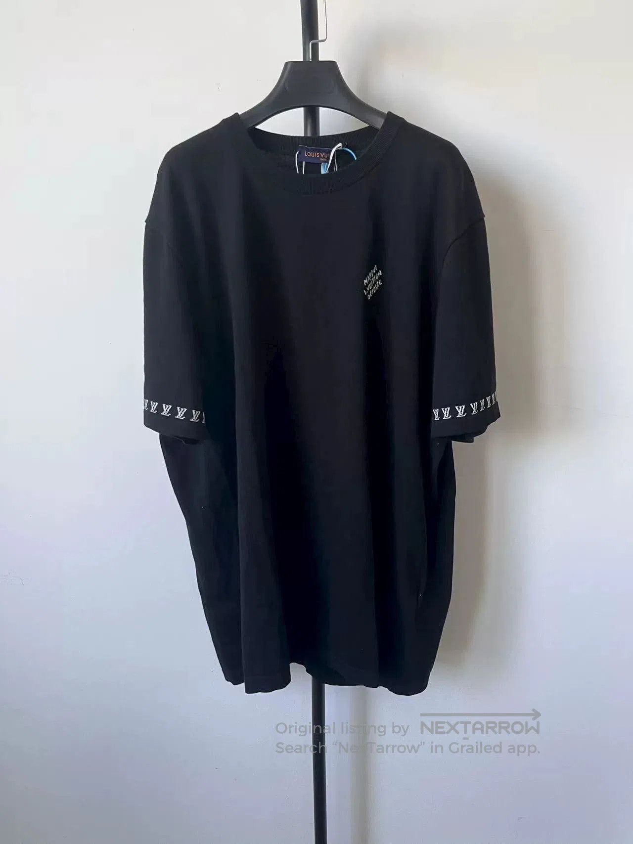 Louis Vuitton Louis Vuitton Men's Jacquard Crewneck T-Shirt. Size US XL / EU 56 / 4 - 1 Thumbnail