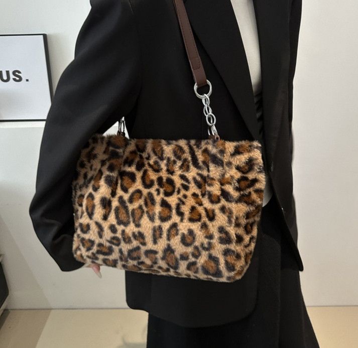 The Unbranded Brand Leopard Simple Tote Bag Size ONE SIZE - 3 Thumbnail