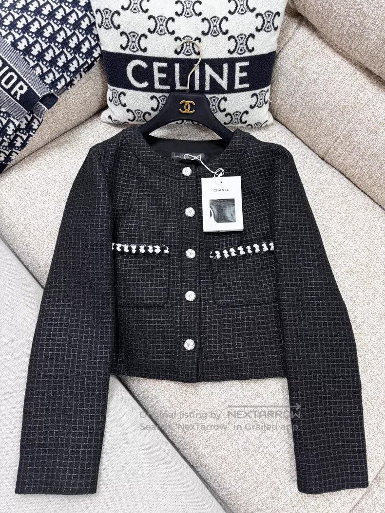 Chanel Chanel Roll-edged camellia button long-sleeved coat Size XS / US 0-2 / IT 36-38 - 2 Thumbnail