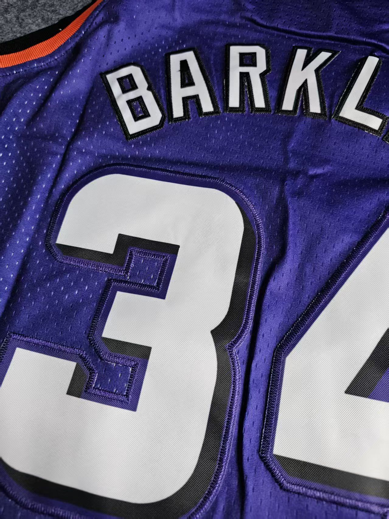 NBA 1992 93 Phoenix Suns 34 Charles Barkley Jersey Size US M / EU 48-50 / 2 - 3 Thumbnail