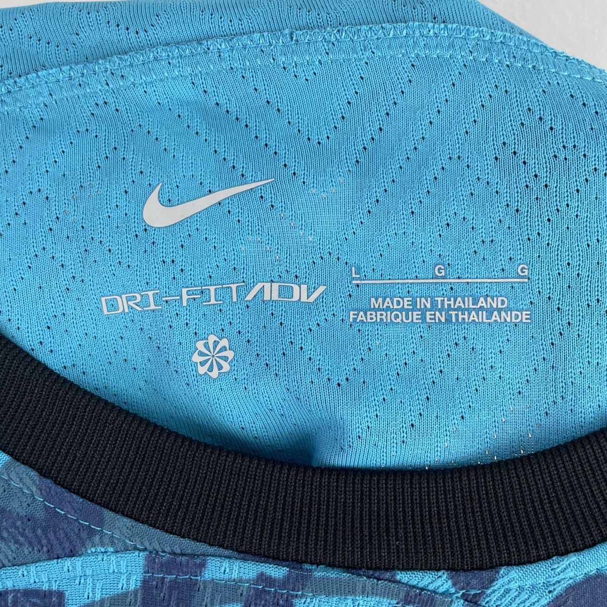 Nike Tottenham Kane Authentic Women’s Third Jersey 2022/2023 Size L / US 10 / IT 46 - 9 Thumbnail