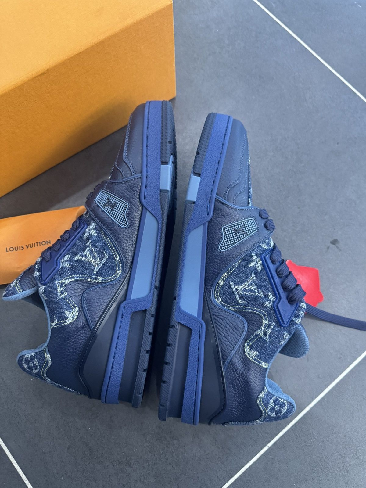 Louis Vuitton Louis Vuitton nigo denim trainers Size US 11 / EU 44 - 9 Thumbnail