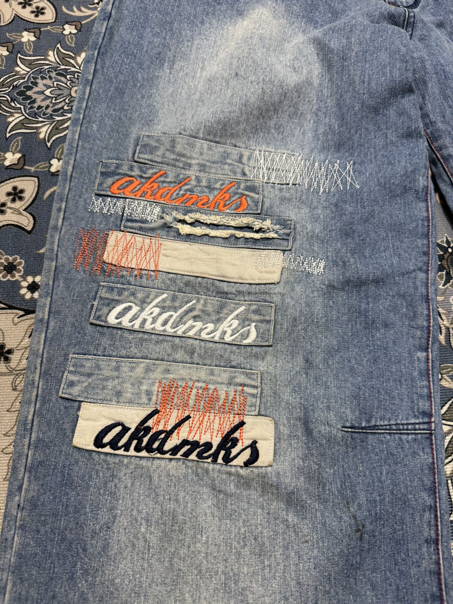 Akademiks × Menace Vintage Akademiks Patchwork Distressed Denim Baggy Loose Fit Size US 36 / EU 52 - 6 Thumbnail