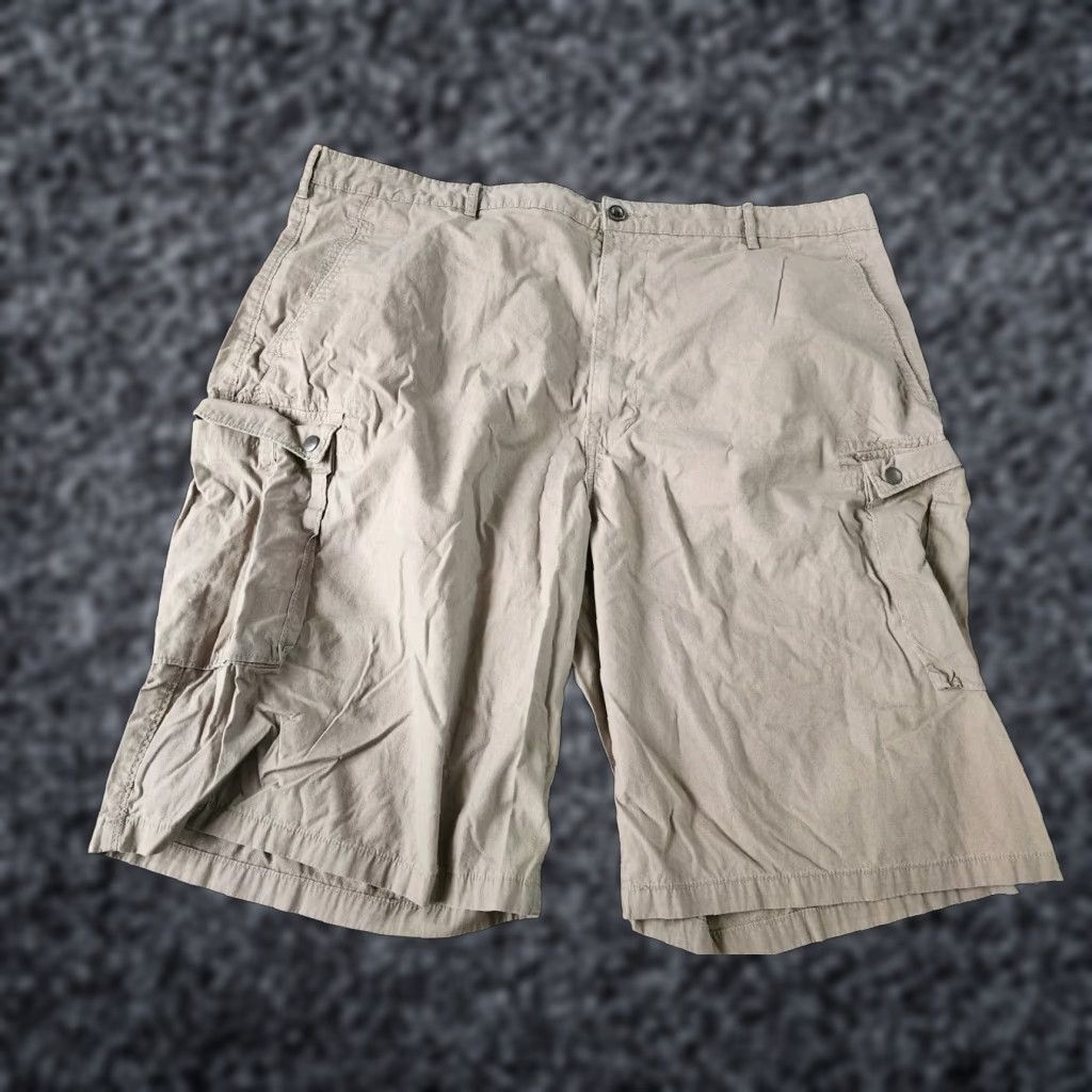 Levi's VINTAGE Levi's Cargo Shorts – Flat Front, Men’s 44, Beige, 11" Inseam, Relaxed Fit, Cotton, Outdoor/Casual, Pockets, Regular Size Size US 36 / EU 52 - 1 Thumbnail