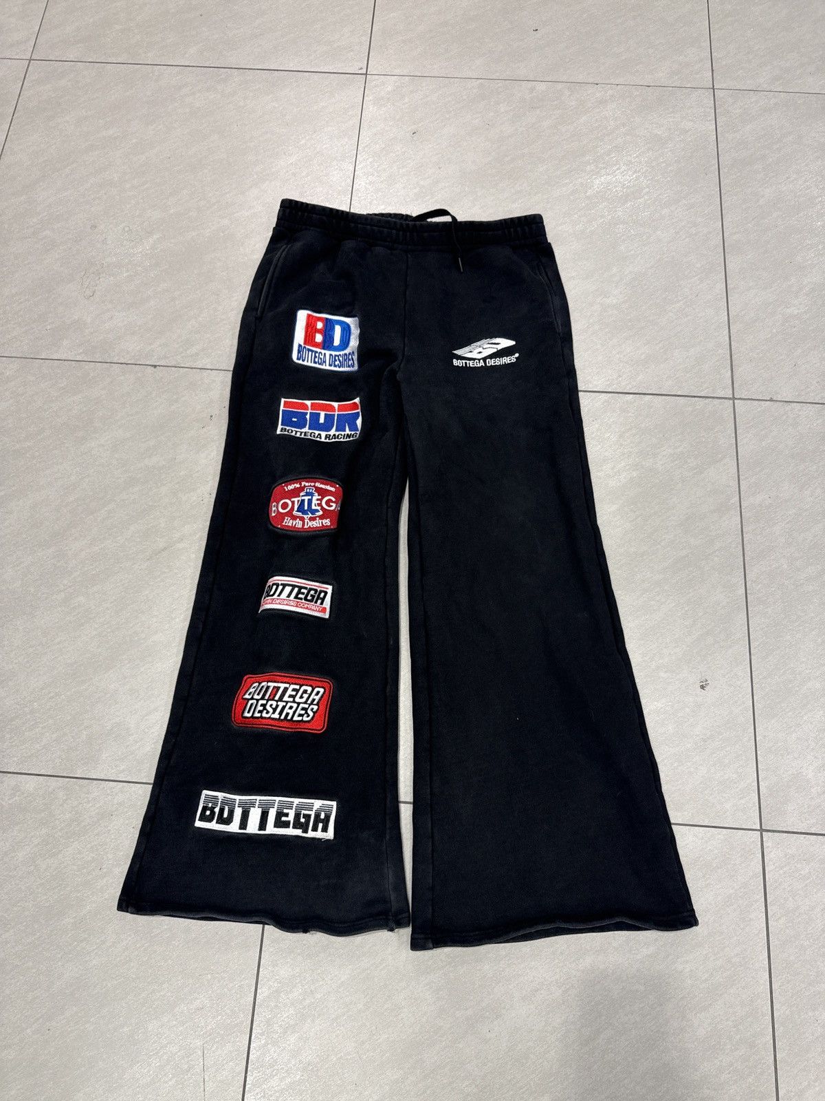 Bottega Desires Bottega Desires Patches Sweatpants Black Medium Size US 32 / EU 48 - 1 Thumbnail