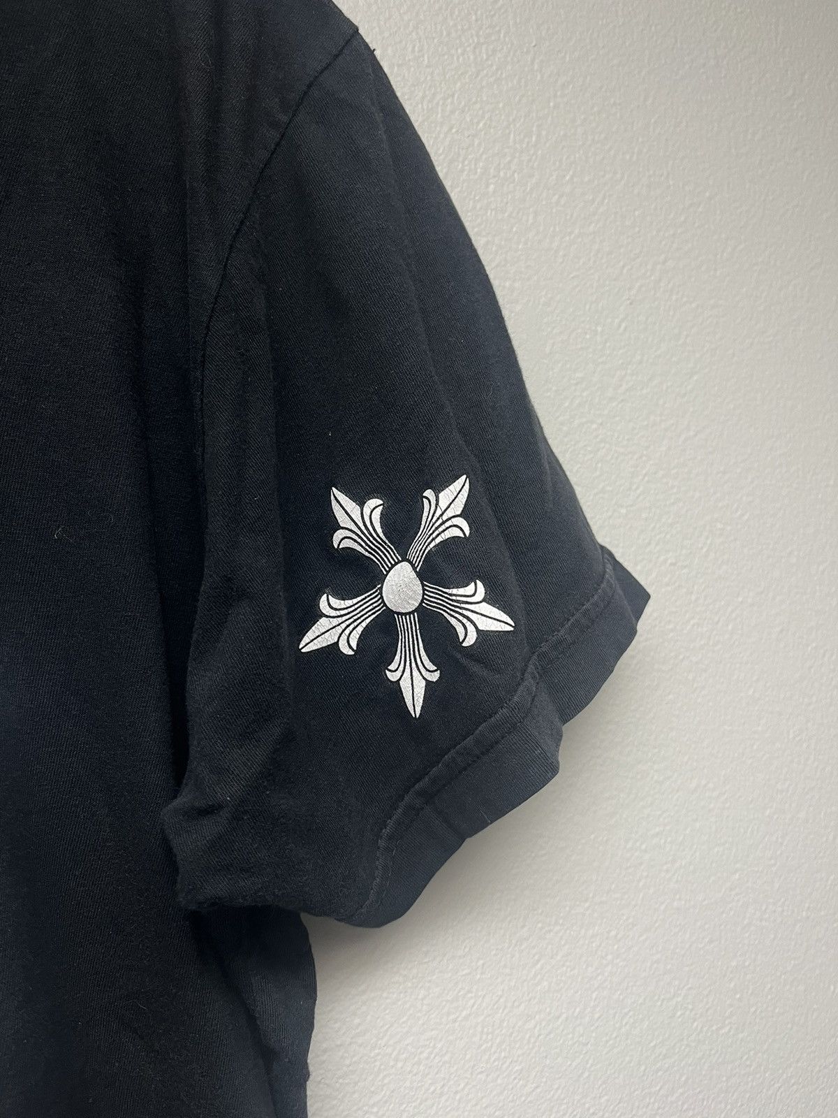 Chrome Hearts Vintage Chrome Hearts Fancy Star Logo Pocket Tshirt Size US L / EU 52-54 / 3 - 4 Thumbnail