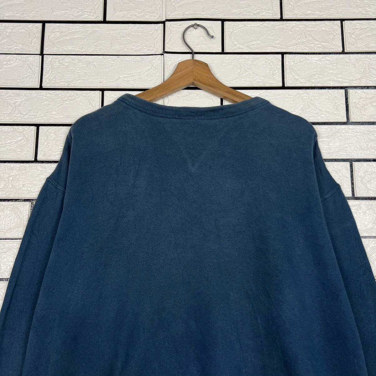 Champion Vintage CHAMPION PRODUCTS USA Crewneck Sweatshirt #4064-C185 Size US L / EU 52-54 / 3 - 12 Thumbnail